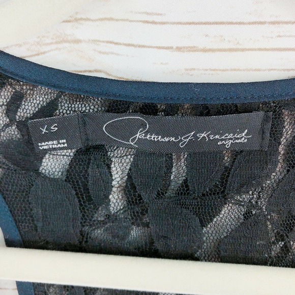 Patterson J Kincaid Top Size XS Lace Back - Picture 5 of 9